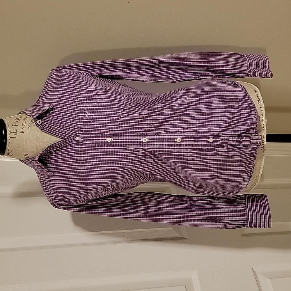 American Eagle women's purple plaid button down shirt Size 8
